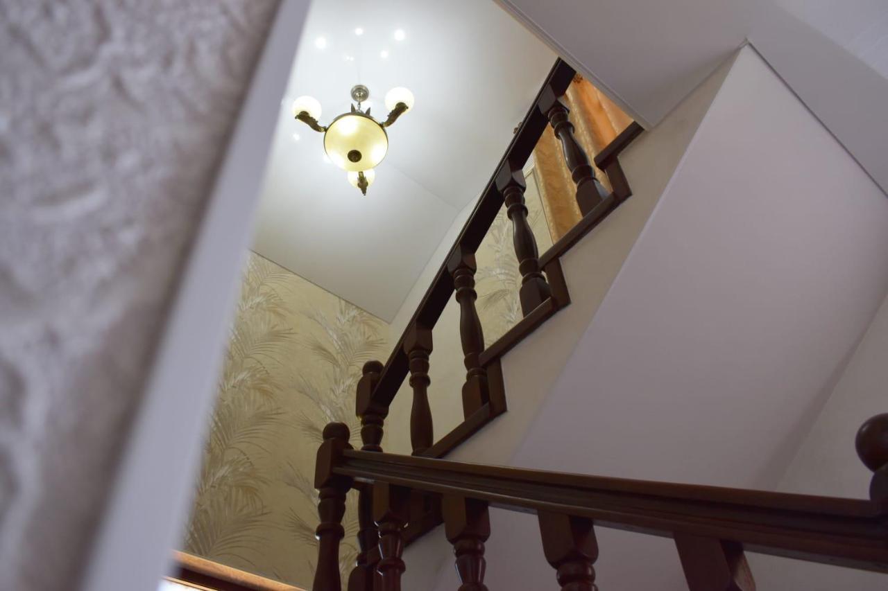 Casa Brancusiana Apartment ทาร์กู จิอู ภายนอก รูปภาพ